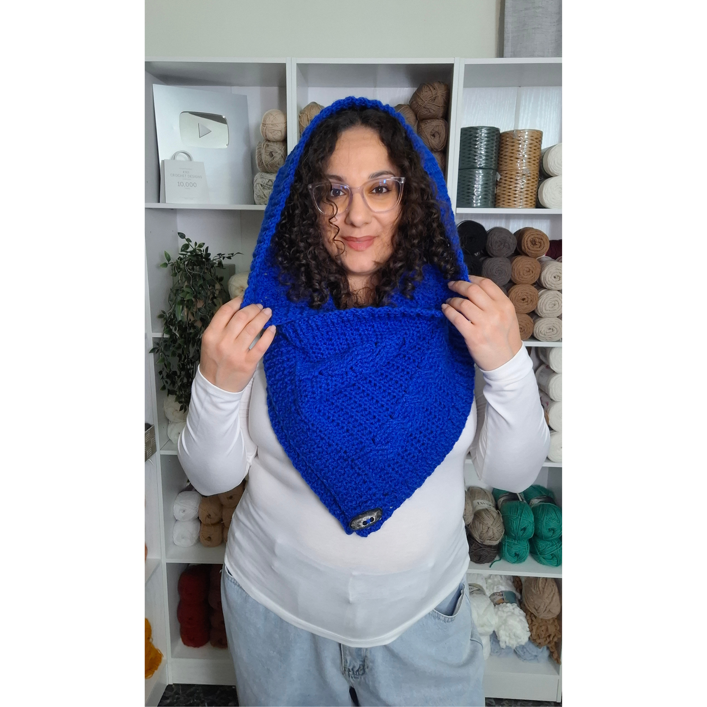 Royal Cables Cowl Crochet Pattern (PDF + Video Tutorial)