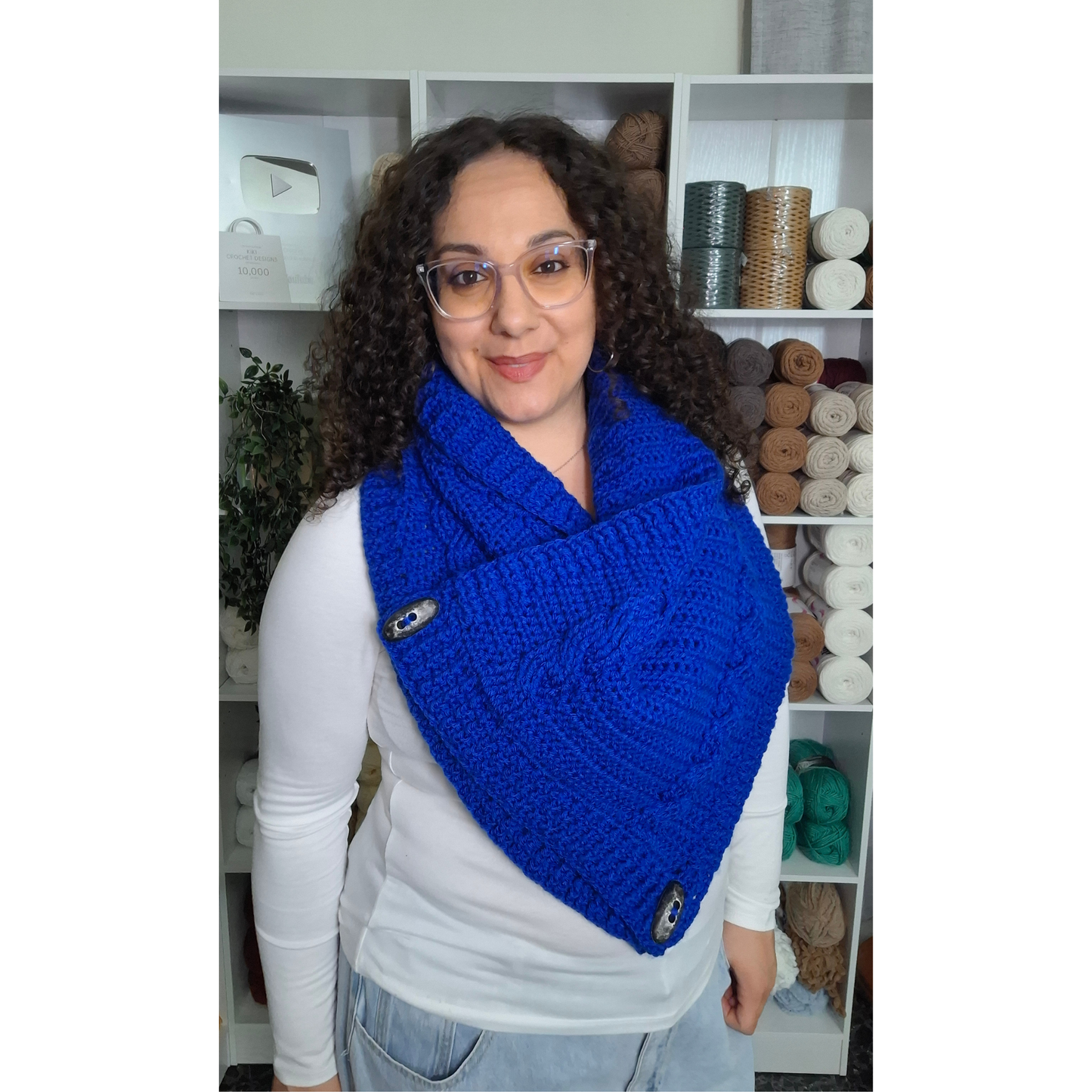 Royal Cables Cowl Crochet Pattern (PDF + Video Tutorial)
