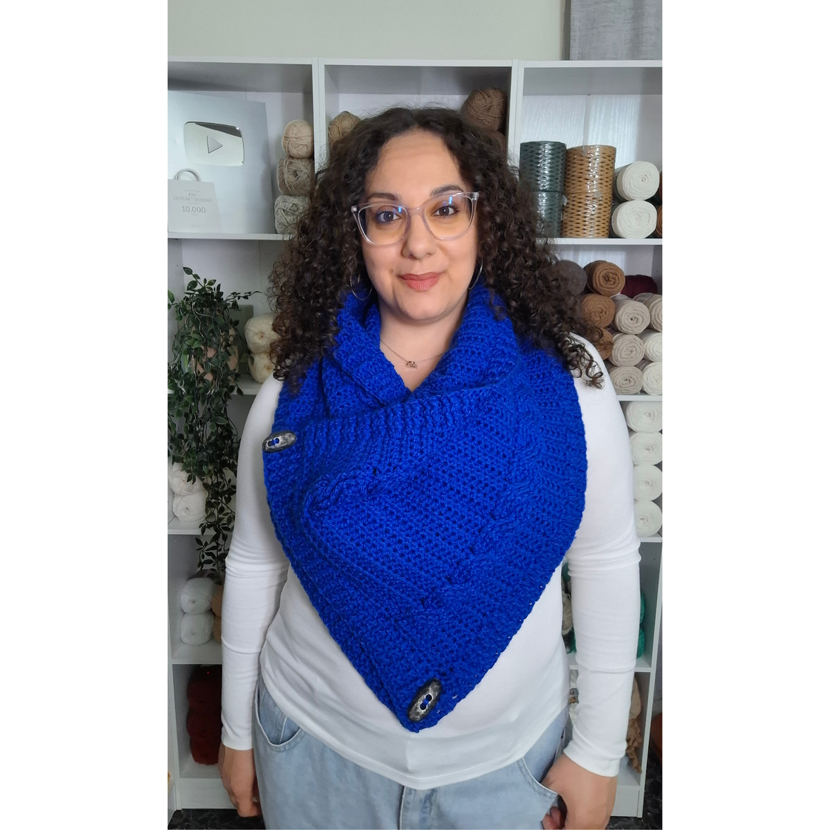 Royal Cables Cowl Crochet Pattern (PDF + Video Tutorial)
