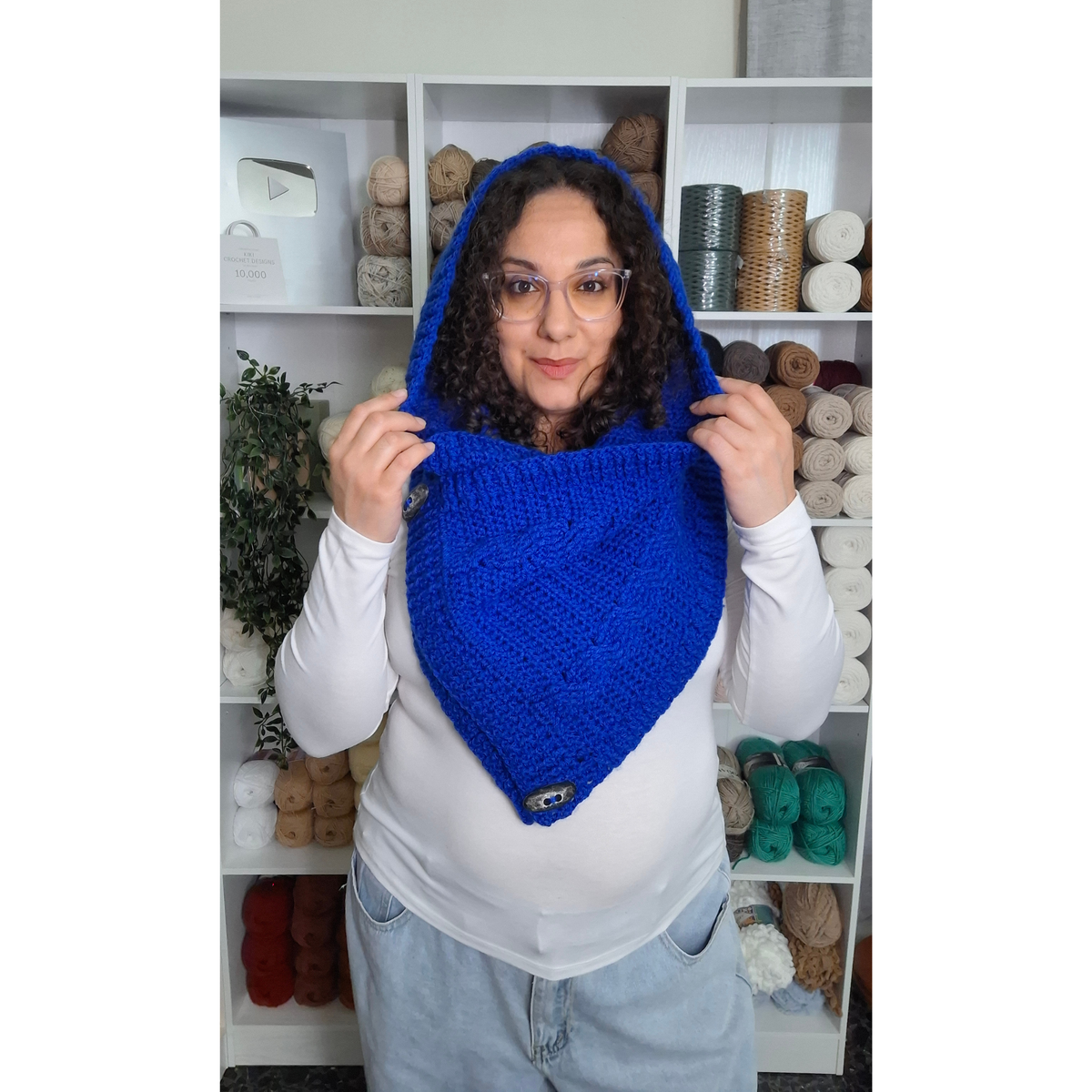 Royal Cables Cowl Crochet Pattern (PDF + Video Tutorial)