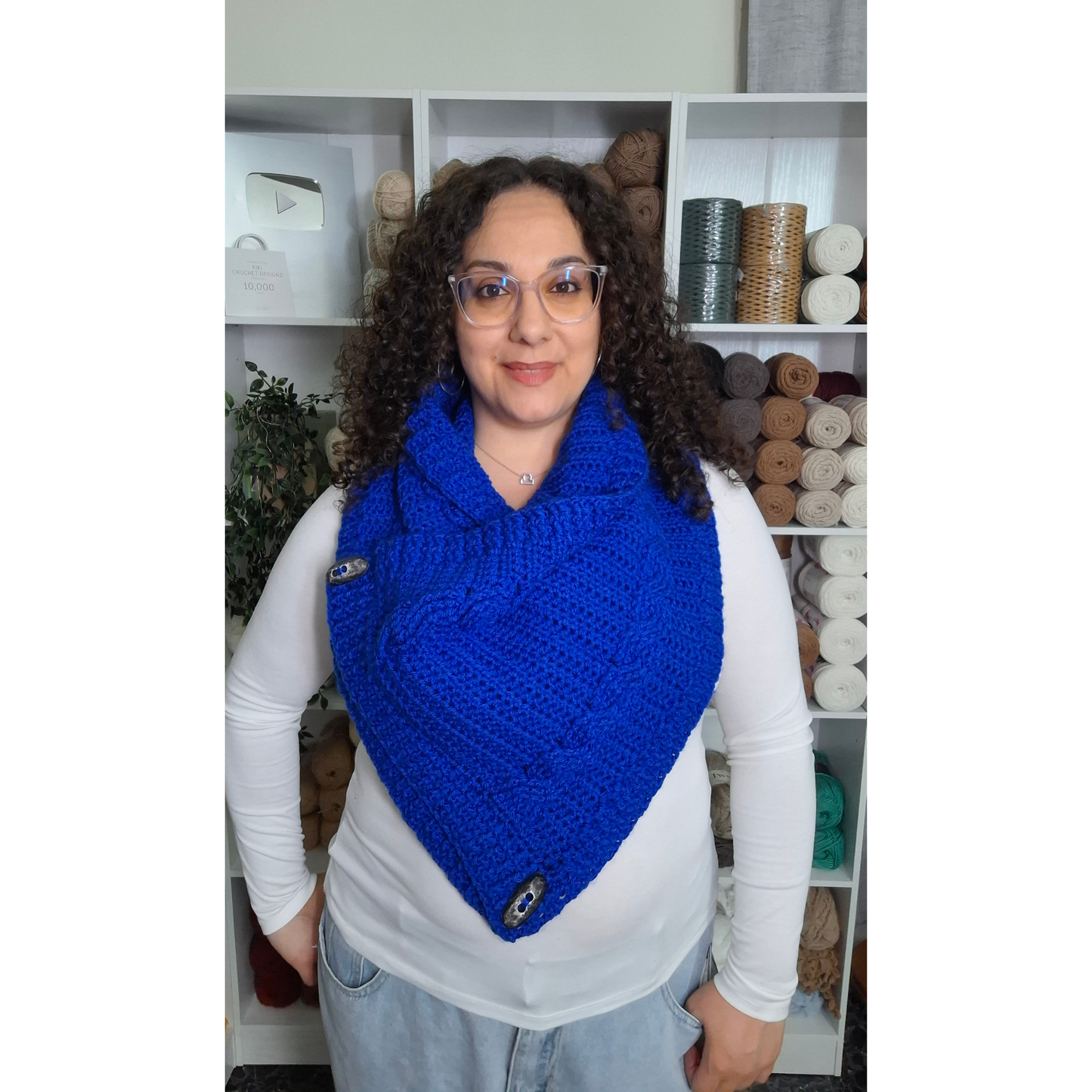 Royal Cables Cowl Crochet Pattern (PDF + Video Tutorial)