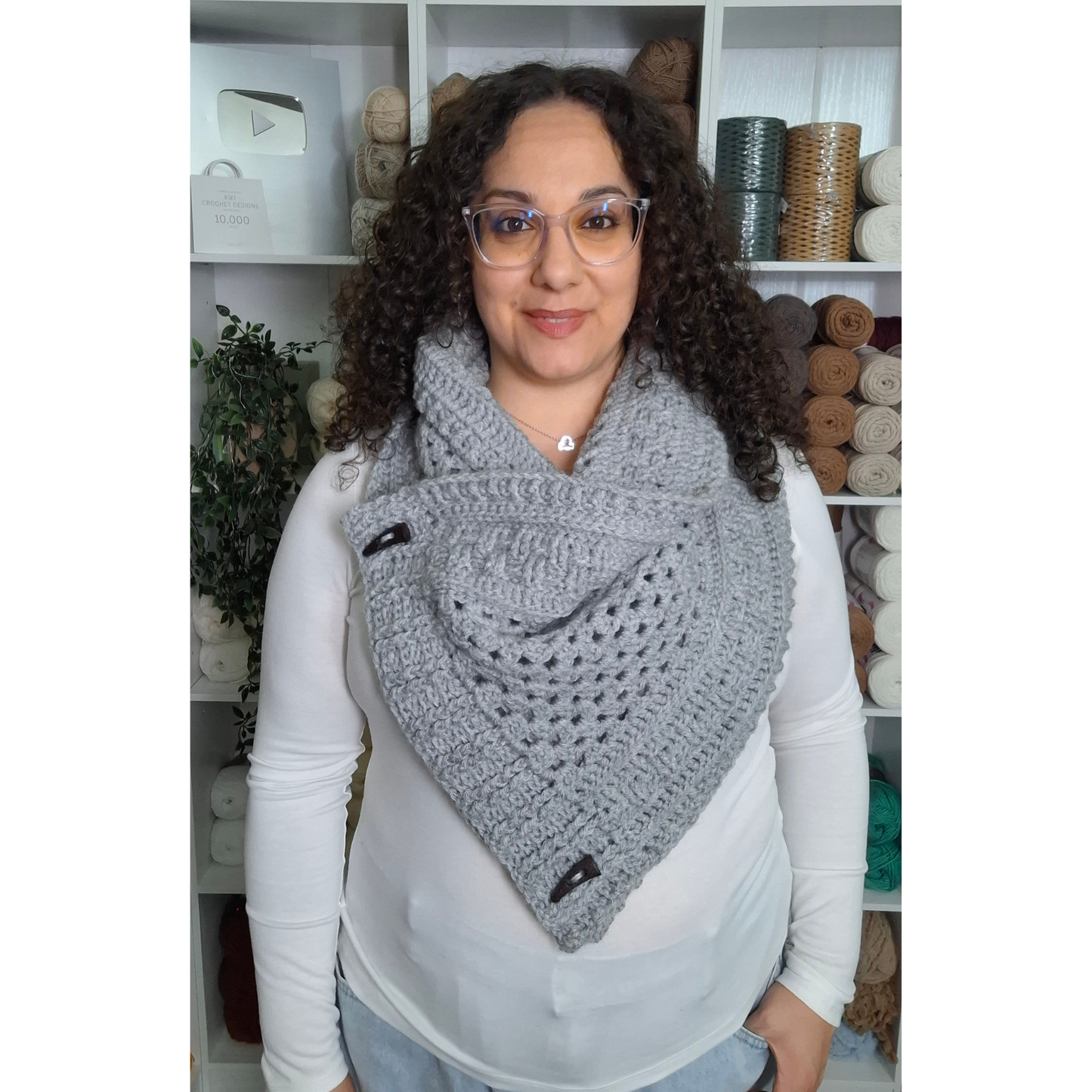 Textures and Grannies Cowl Crochet Pattern (PDF + Video Tutorial)