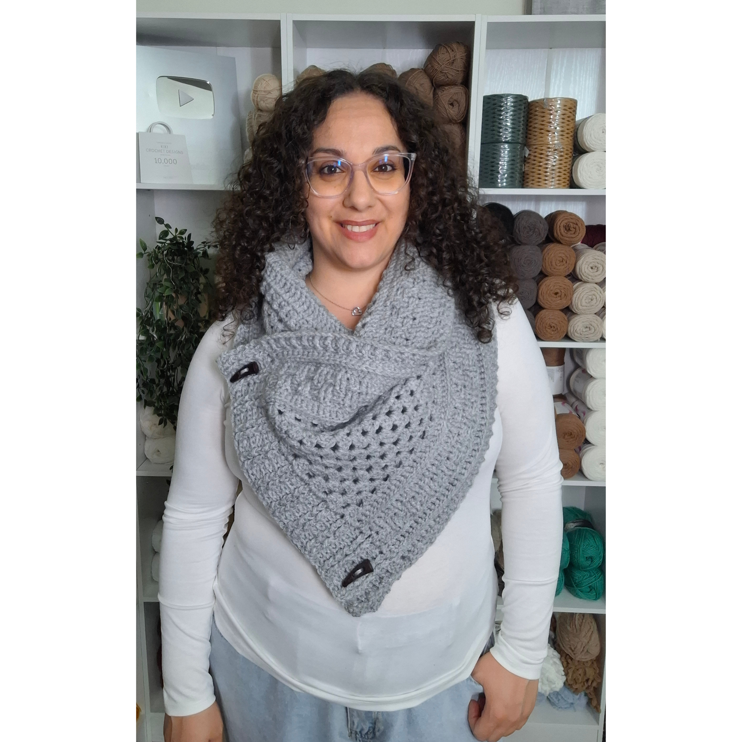 Textures and Grannies Cowl Crochet Pattern (PDF + Video Tutorial)